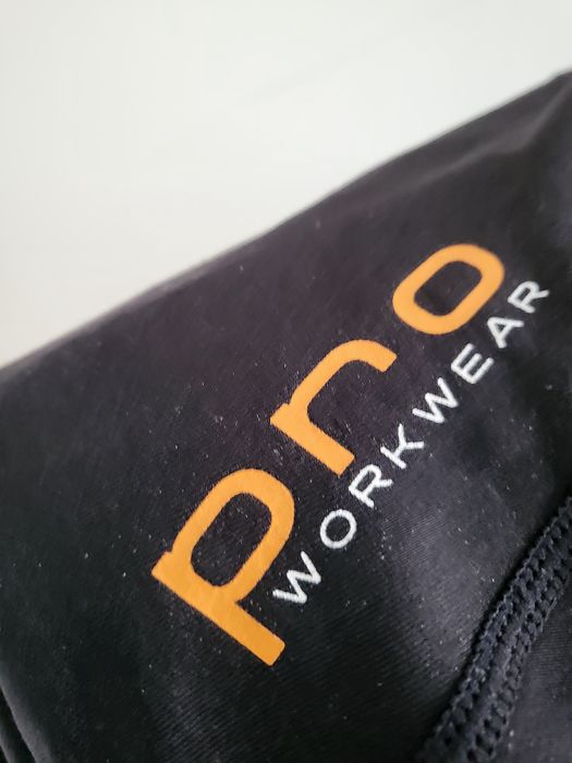 czarny komplet termoaktywny Bluewear Pro Workwear.