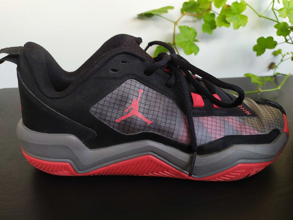 Jordan One Take 4 performance sneakers czarne z czerwonym Jumpman  40