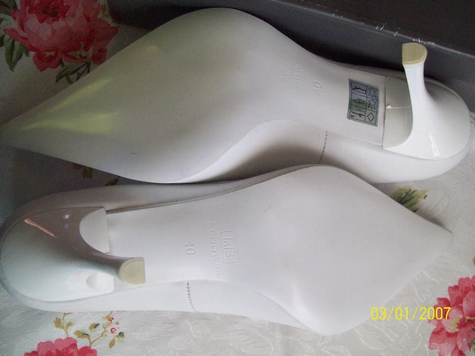 (3) Buty skórzane szpilki Baldowski białe rozm. 40 dług wkładki 27 cm