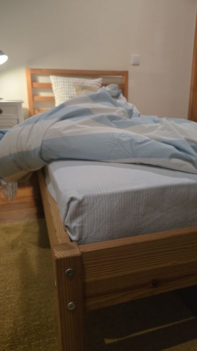 Cama IKEA 90x200 + Colchão