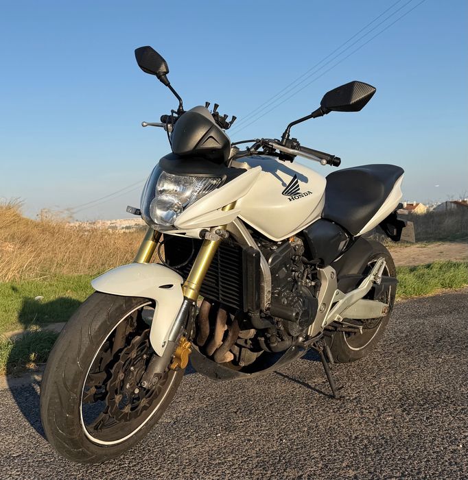 Motociclo honda hornet