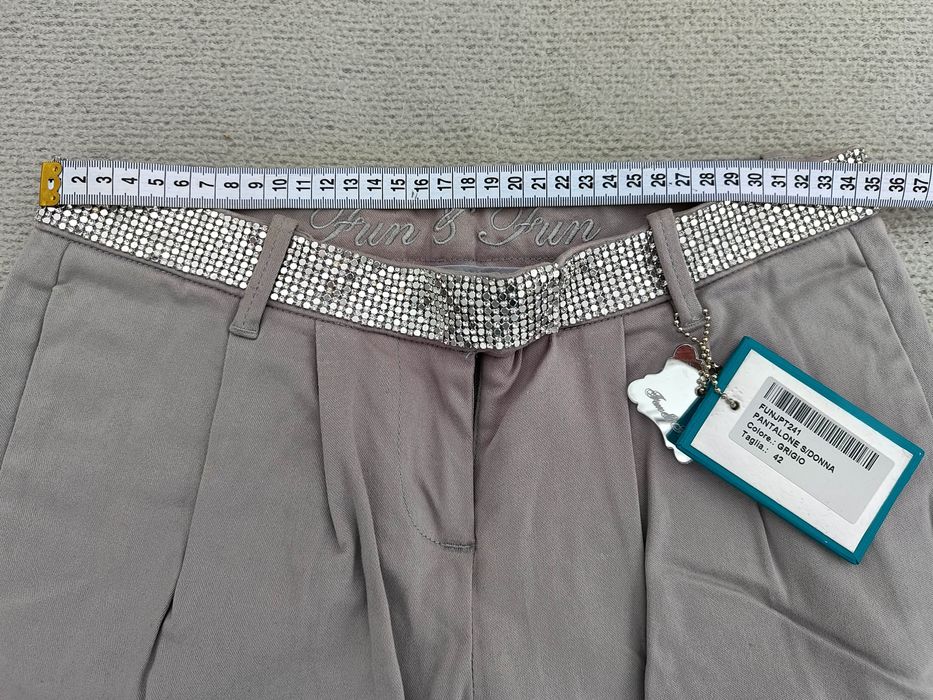 Штани жіночі, прикрашені камінцями. 42 розмір
