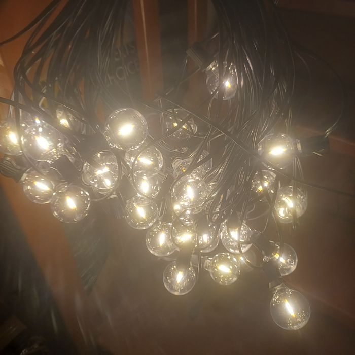 Вулична гірлянда