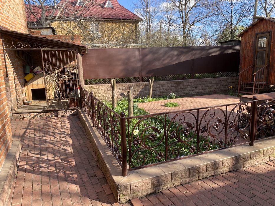 Продам будинок в затишному та спокійному районі