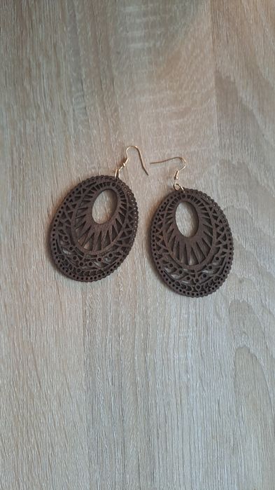 Kolczyki drewniane, nowe