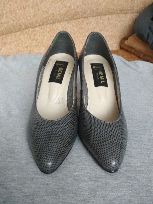 Новые кожаные туфли