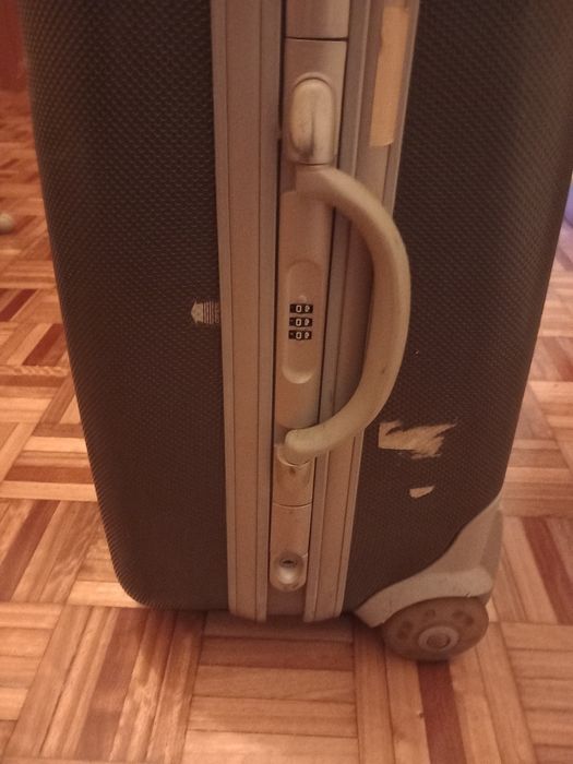 mala ( american tourister )