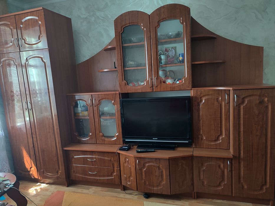 Стінка у вітальню.