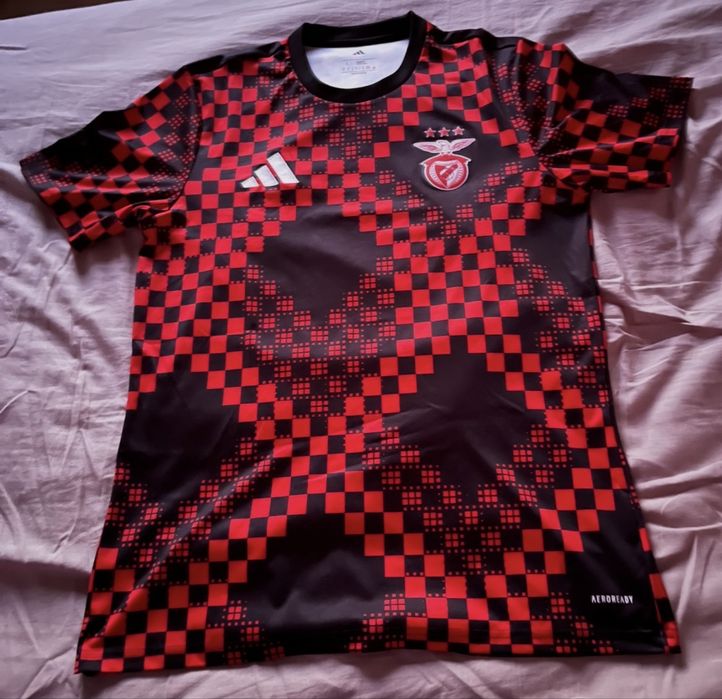 Vendo Blusa Benfica. ( Não Baixa de Preço ).