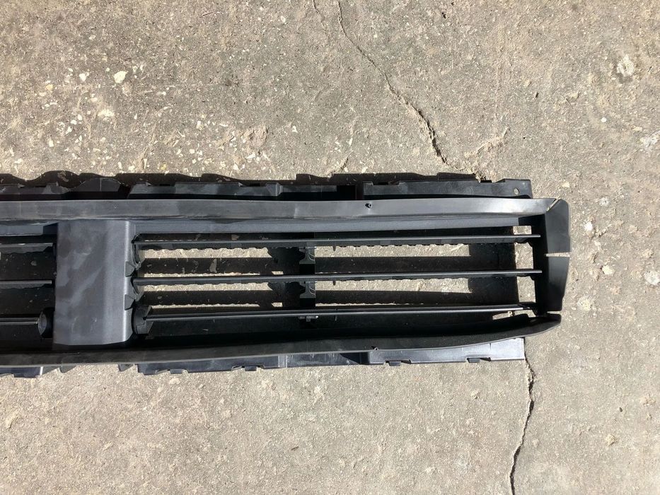 BMW 2 U06 GRELHA FRENTE VENTILAÇÃO AR -  G101