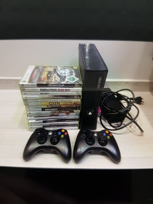 Xbox 360 slim 250gb   + 2xpad +15xgry