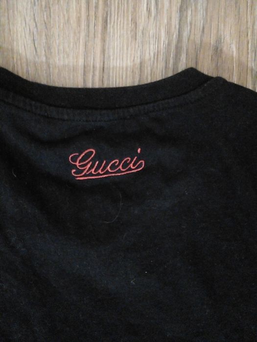 Футболка   GUCCI.  Размер  S -М.