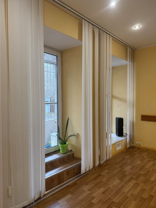 Продаж приміщення на вул. Магістратській, свій вхід, АГО