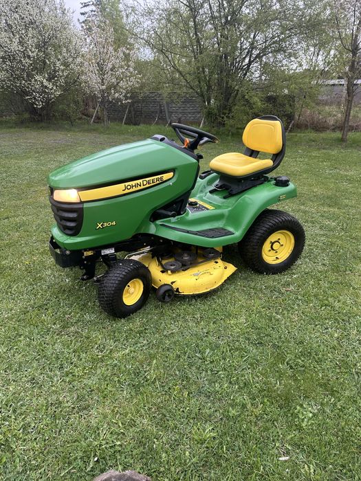 Profesjonalny traktorek kosiarka JOHN DEERE x304. KAWASAKI  4WS