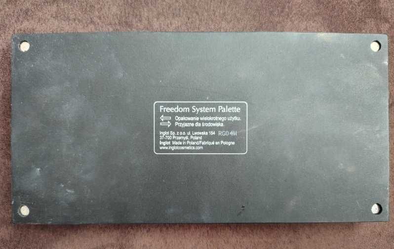 Inglot cienie matowe Freedom System 7 szt + paleta / kasetka