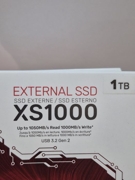 Зовнішній ssd kingston xs1000 1tb USB 3.2