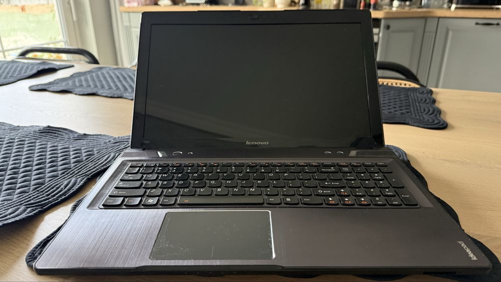 Lenovo IdeaPad Y580, Intel i5, 16 GB RAM, SSD+HDD, GeForce GTX 660M