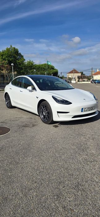 Tesla Model 3 Standard Range Plus RWD