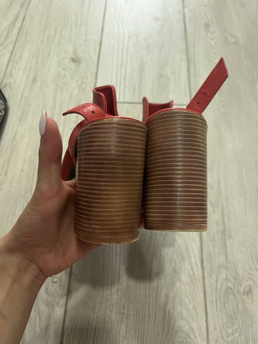 Босоніжкі літні жіночі Prego