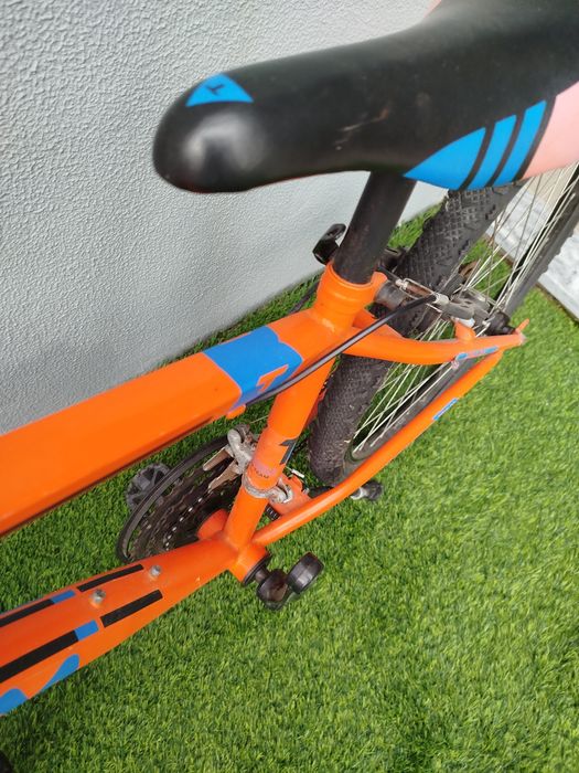 Bicicleta criança a precisar de arranjo