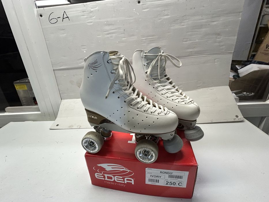 Patins EDEA 250, modelo RONDO, patinagem artistica