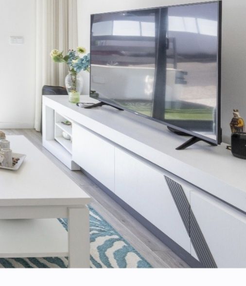 Movel de tv e mesa de centro