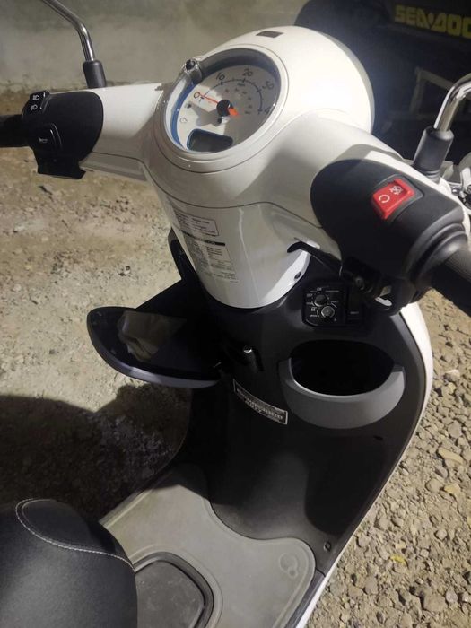 Скутер Honda Metropolitan NCW50 1000 км.