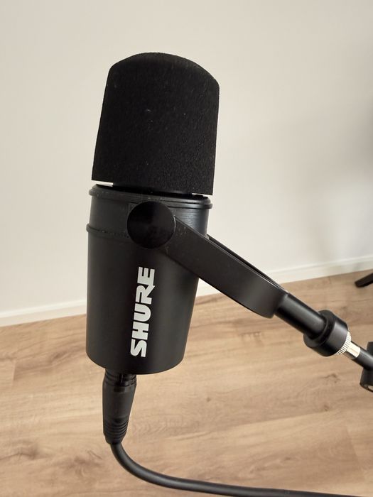 Shure MV7X como novo + cabo XLR | som profissional