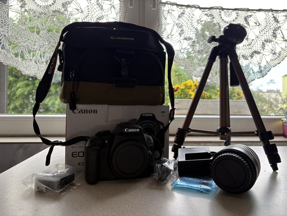 Aparat fotograficzny Canon EOS 1300 D