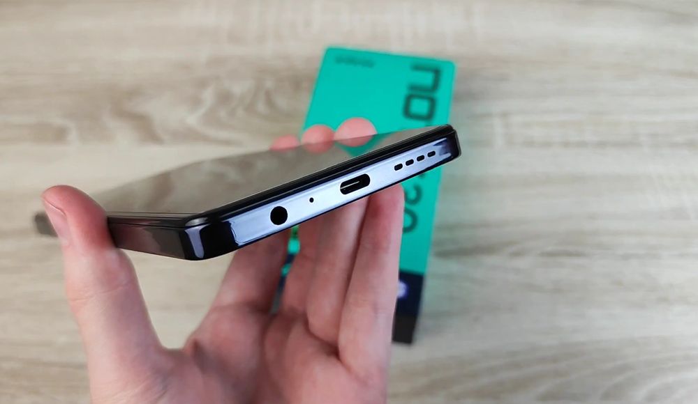 Продам смартфон Infinix