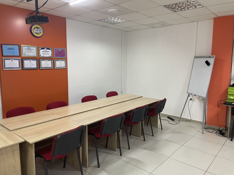 Коворкінг. Оренда конференц зал погодинно, помісячно! Центр, Чернівці