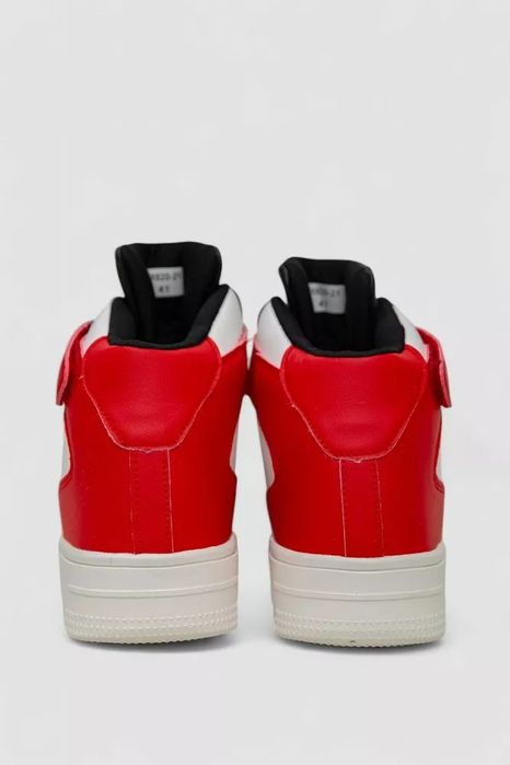 Кросівки чоловічі зимові на хутрі, колір біло-чорний