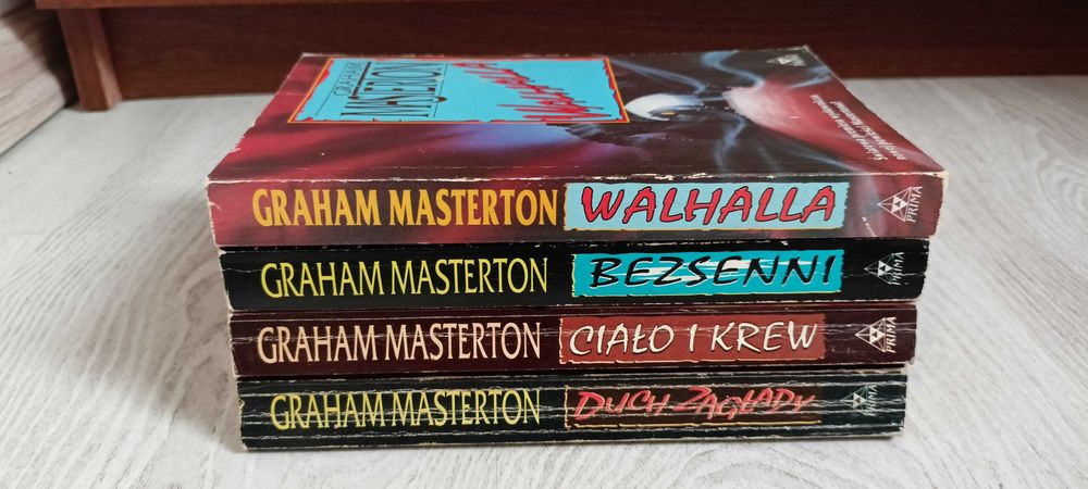 4x Graham Masterton Walhalla + Ciało i krew + Bezsenni + Duch zagłady