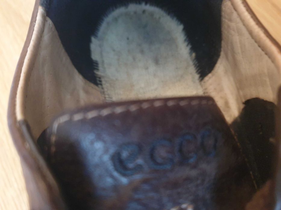 кроссовки     ECCO