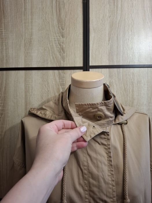 Плащ парка  женский Levi's