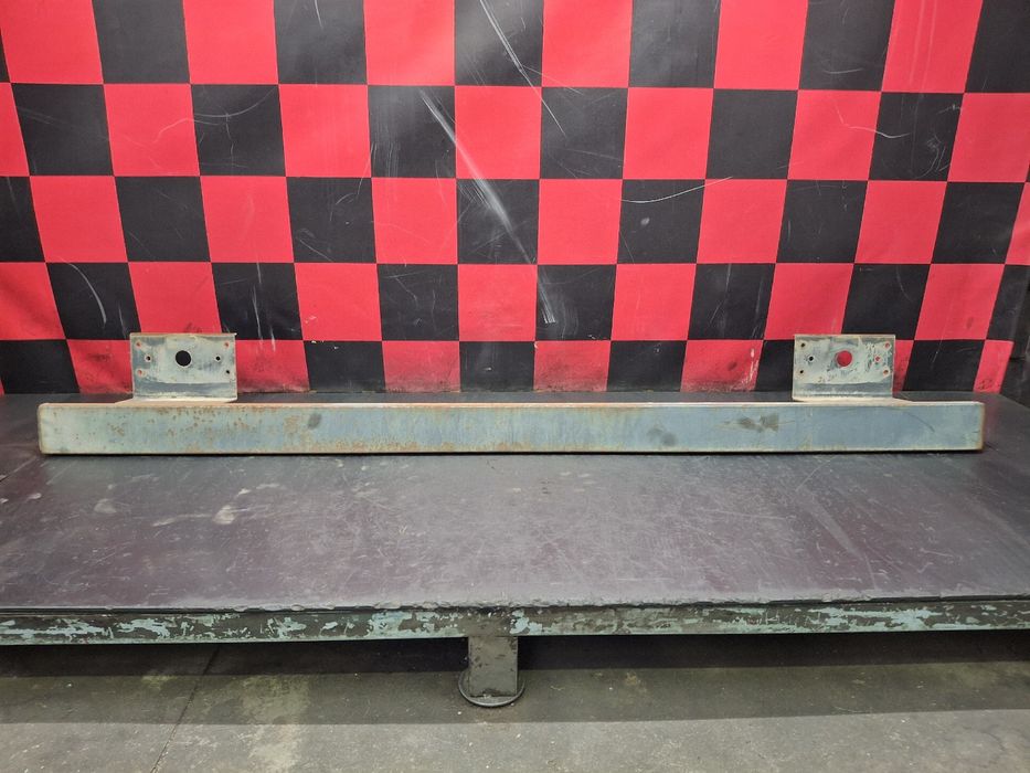 Pára-choques trás TOYOTA Dyna Chassis (KD_, LY_, _Y2_, _U3_, _U4)