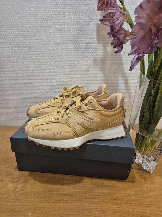 New Balance U 327 LJ на р.39 кросівки оригінал