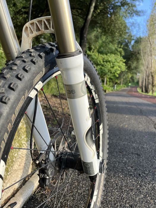 Bicicleta Santa Cruz Carbono S