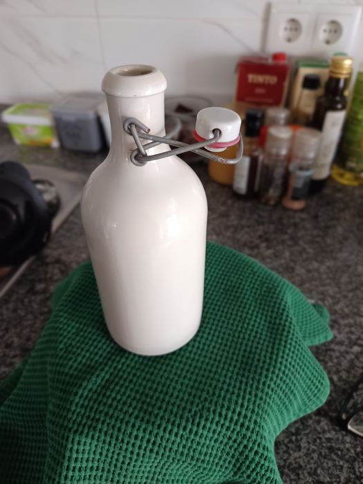 Garrafa de Grés MKM