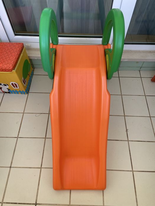 Escorrega para crianca