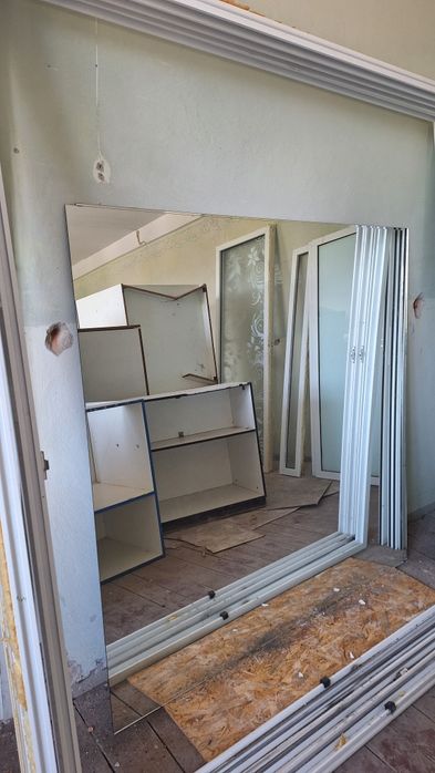 Столи для магазину