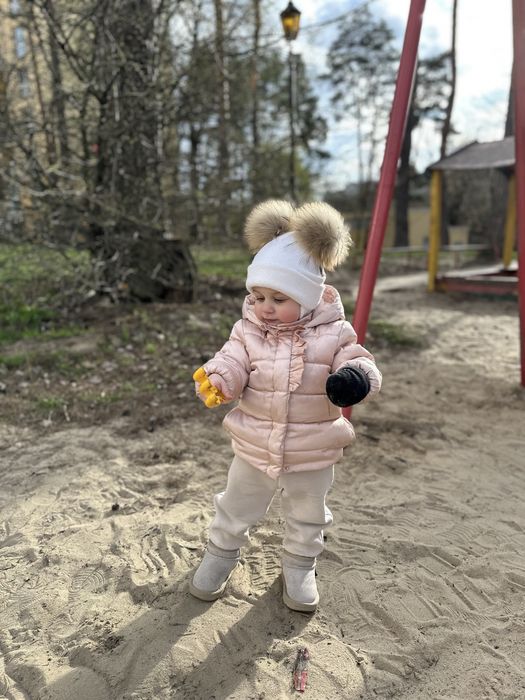 Куртка для дівчинки