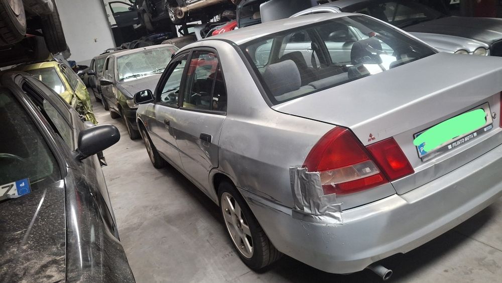Mitsubishi lancer para peças