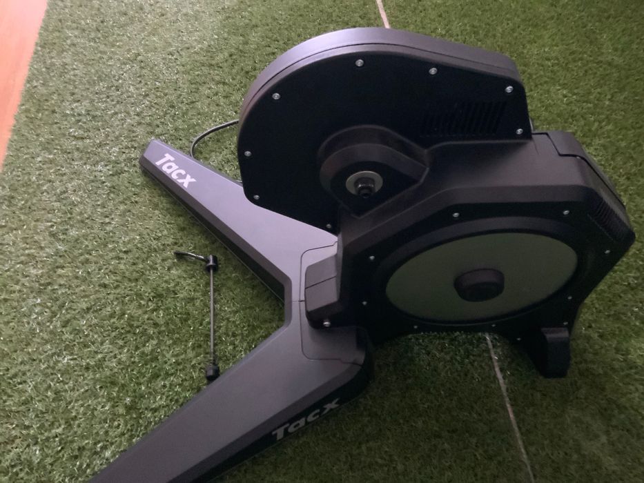 Tacx Flux S 150 euros