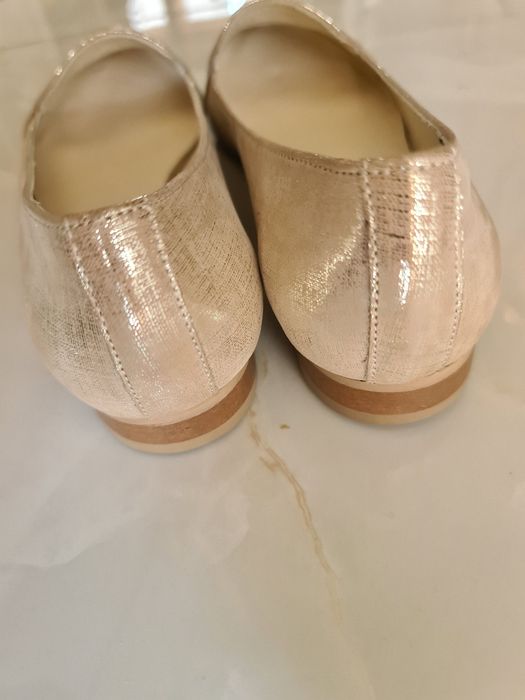 Nowe buty 39 skórzane
