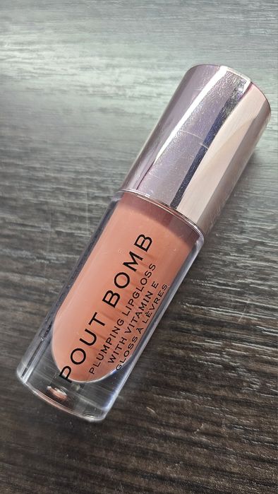 Revolution - Pout Bomb, Plumpking Lipgloss, Cookie. Błyszczyk do ust