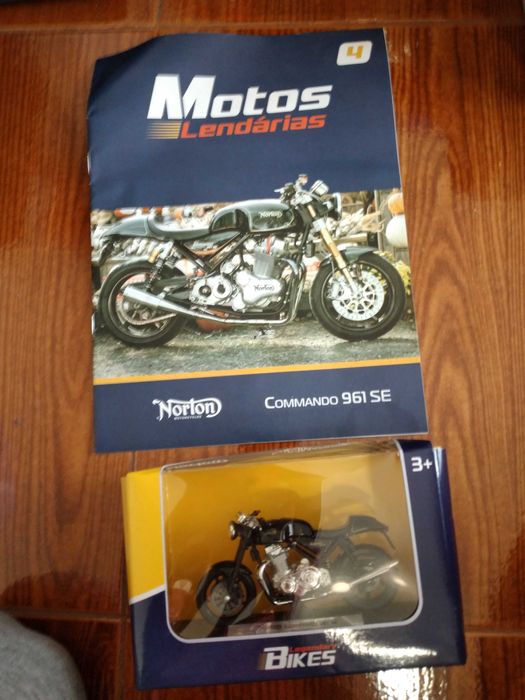 Maquetes de motos de colecção e fascículos
