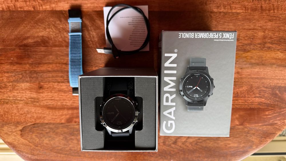 Garmin Fenix 5 Safira excelente estado