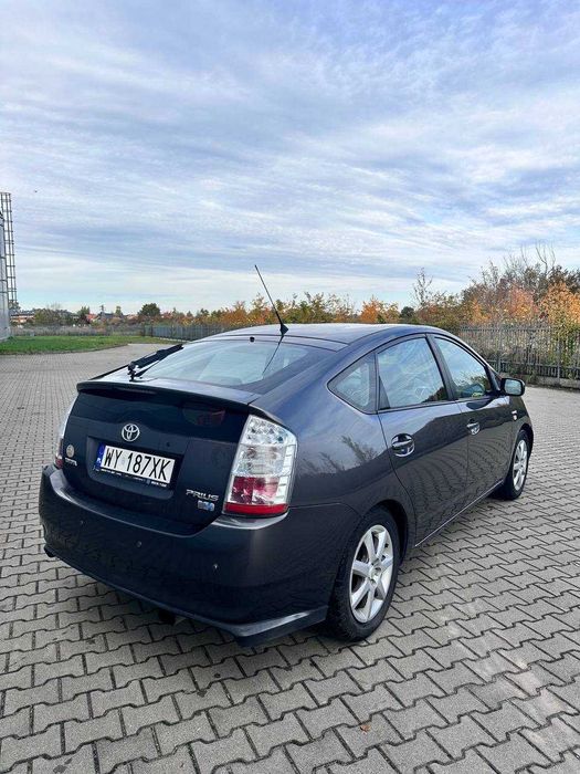 Samochód Toyota Prius 2007 .