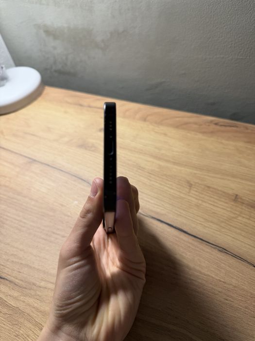 sprzedam Iphone 15 128gb